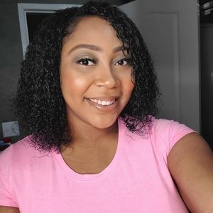 Meet your Posher, Theresa